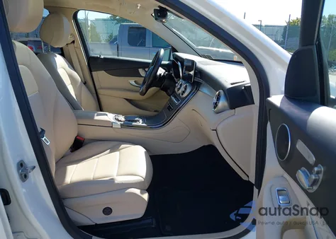 2022 Mercedes-Benz Glc 300 4Matic Suv from USA, damaged, VIN W1N0G8EB8NG088825